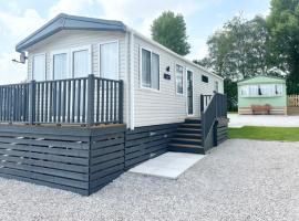 Escape in Carnforth Lodge - Sleeps 6，位于康福斯的酒店