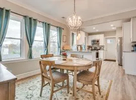 Family Apartment with Deck and Yard Near Northwestern