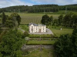 Assynt House - Exclusive Use Holiday House