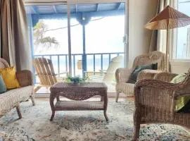 Casa Tiki - Tropical Beachfront Chilluxe