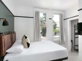 La Ventana Deluxe Suites