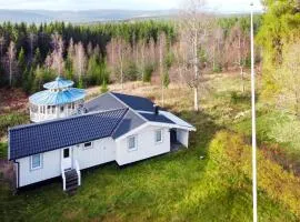 2 Bedroom Awesome Home In Torsby