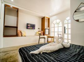HayyaHayya Villas，位于Ocoy的酒店