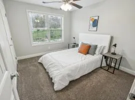 Biltmore Luxury 1517 #2 Townhomes L 2bd 2 Bth