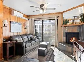 Epic Ski Escape, Ski-In-Out Studio, Steps from Main Street Dining, Shopping, and Nightlife!