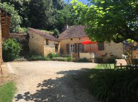 Charmante maison en campagne avec garage et vélos, proche Dordogne et sites touristiques - FR-1-616-409，位于Tayac的酒店