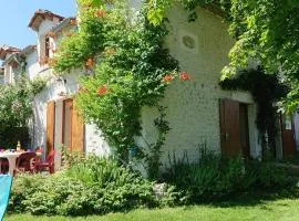 Gîte 3 ch. avec jardin, cheminée, animaux admis, WIFI, parking, proche loisirs & châteaux - FR-1-653-269
