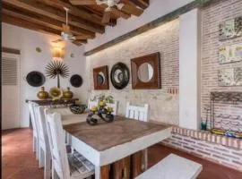 Divine 4BR House with pool in Cartagena