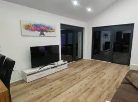 Moderne Penthouse mit großer Terasse