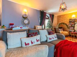 Folkowy Dworek SPA & Fun，位于穆扎希赫尔的酒店