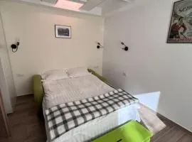 The LODGE, separate apartment in a vila, with floor heating, groundfloor