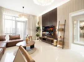 1BR Apartment - Luxury, Spacious and balcony at Al Zahia