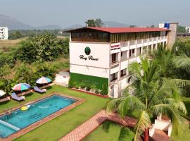 Raaj Resort，位于潘韦尔的度假村
