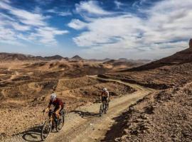 Piccolo Cycling Agafay，位于拉拉塔可库斯特的酒店