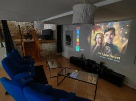 Cosy Ciné 8，位于蓬德拉尔什的酒店