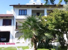 Alloggio grazioso con vista giardino e parcheggio，位于比耶拉的酒店