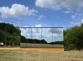 Mirror Houses Pound Farm - Meadow OOD