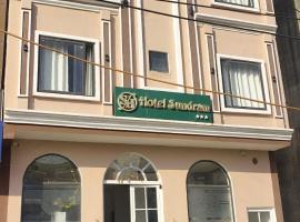 Hotel Sundram，位于齐拉克普尔昌迪加尔机场 - IXC附近的酒店
