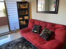 Departamento full amoblado 3 dorm hasta 6 personas，位于洛斯安第斯的酒店