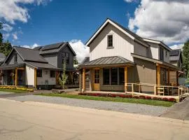 Mariposa-Valerian-Paintbrush Bundle at Academy Place