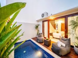 Promo!! New Rosa Villa Muding, Luxury and cozy 3Bedrooms Villa in Heart of Kerobokan with Special Office Room