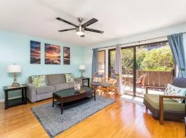 Your Maui Getaway-Walk to the Beach, Pool, Hot Tub LSV14