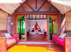 Ampazôny Oasis Lodge，位于马哈赞加的酒店