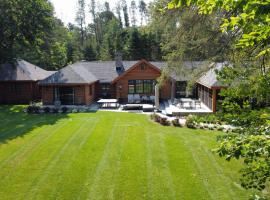 Haliburton Post House，位于Minden的酒店