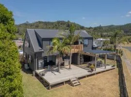 Spacious Family Getaway - Whangamata Holiday Home