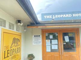 Leopard Hotel，位于 Waipukurau的酒店