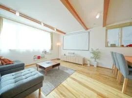 Casa Antonio B 木の温もり 駅近&空港バス 駐車場付