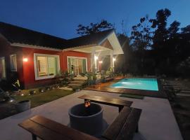 Mimi Cottage - Vacation home good for 4-8 people，位于Ban Hin Dat的酒店