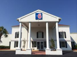 Motel 6-Brunswick, GA，位于布伦瑞克的酒店