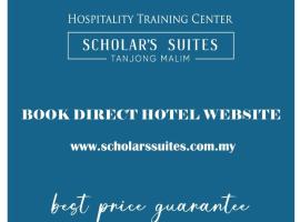 Hotel Scholar's Suites，位于丹戎马林的酒店