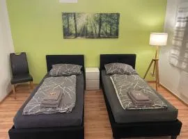 OM Exklusives Zimmer, WLAN, geteiltes Bad und Küche