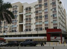 Miranda's Suites by Fullerton，位于Puting Kahoy的酒店