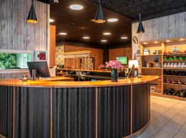 铂尼公园松恩酒店，位于弗洛的酒店