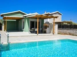 Small Halipoma Laertes into Lefkada town close