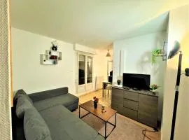 Logement Entier 2 Pièces Avec Grande Terasse Proche Gare