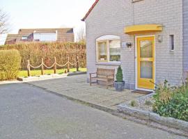 Bungalow in Breskens near the Beach，位于布雷斯肯斯的酒店