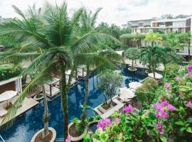 Hidden oasis Spacious luxury, 50 meter from Surin Beach，位于苏林海滩的酒店