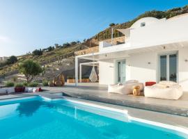 圣托里尼高地公寓，位于皮尔戈斯的酒店