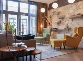 Passage - Spacious Suite in Historic Centre