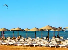 Fanadir Bay - beach & Aquapark- Apartments Hotel