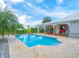 Villa Blue Rock, piscine & vue imprenable