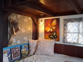 Husna homestay，位于大港的酒店