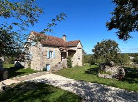 Authentique maison du Quercy，位于Varaire的酒店