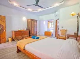 Uns Hotel - Bali