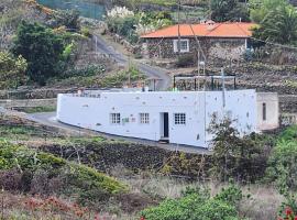 Casa Salvia Bed & Breakfast - Icod - Tenerife，位于伊科德洛斯维诺斯的住宿加早餐旅馆