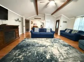 Large Home - Walking Distance to Parkway